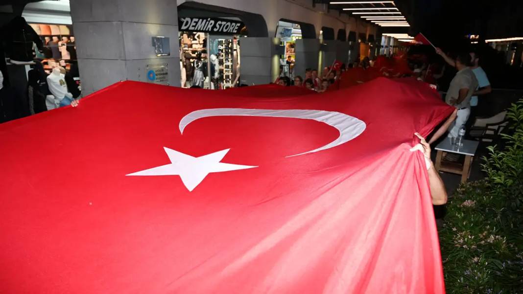 Kemer Halkı 30 Ağustos’ta Tek Yürek Oldu 9
